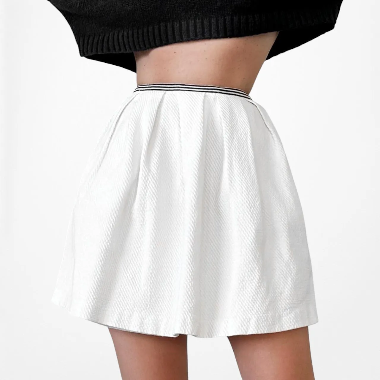 Forever 21 White Pleated Flared Skater Mini Skirt W/ Pockets Size XS